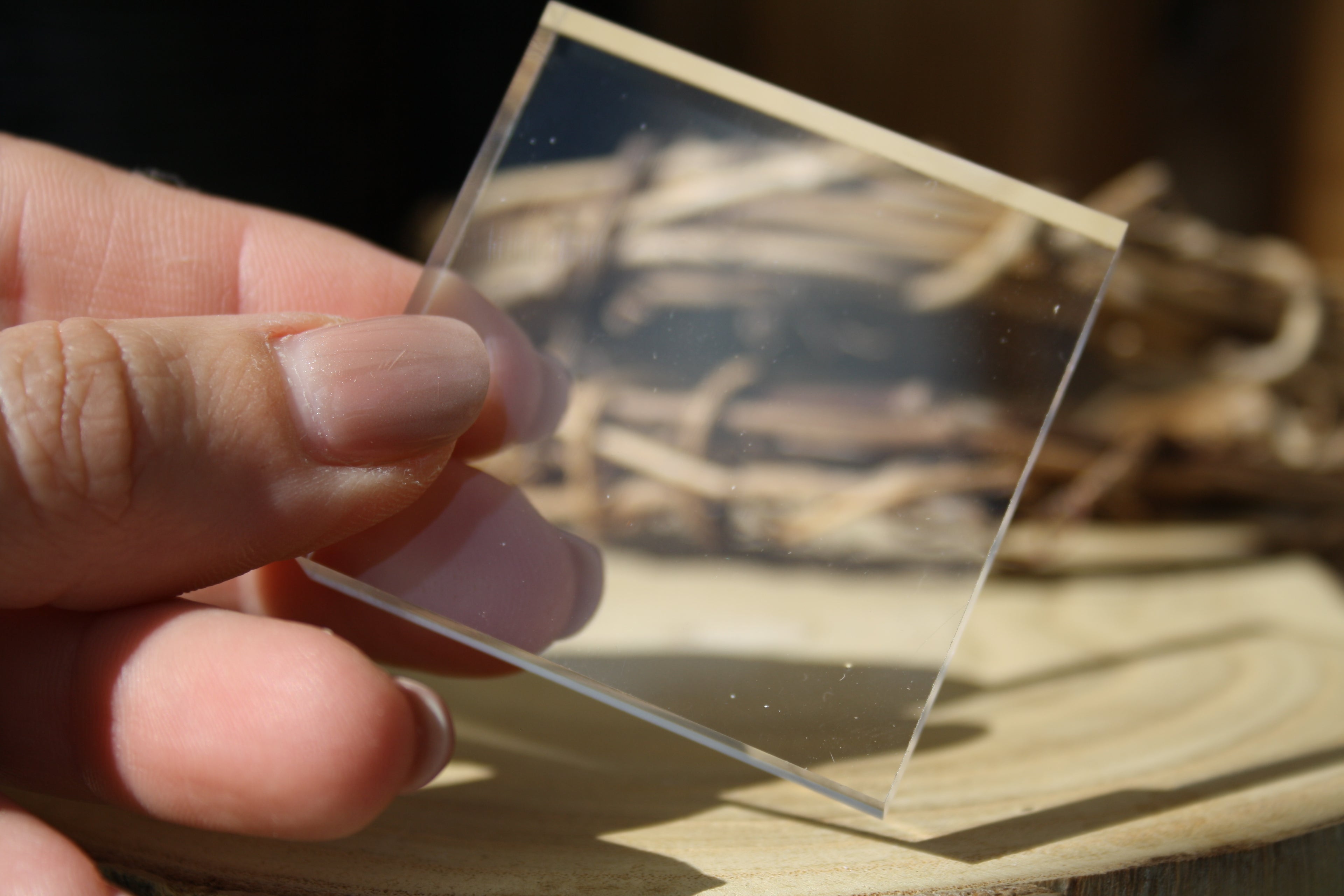 Socle en Plexiglass Transparent 1 cm - Support de Présentation Carré