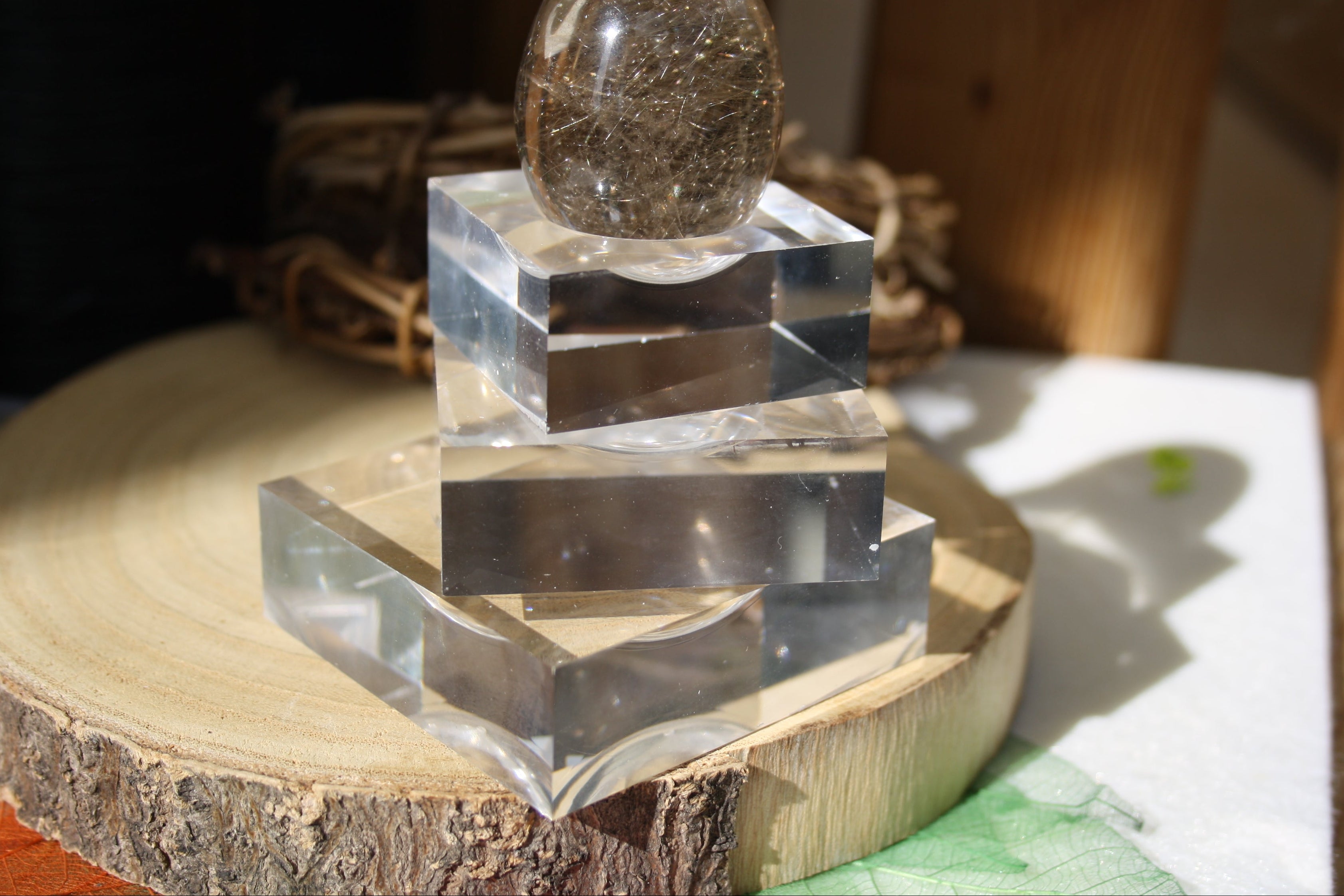 Socle à Boule en Plexiglass Transparent 2 cm - Support pour Sphères et Minéraux