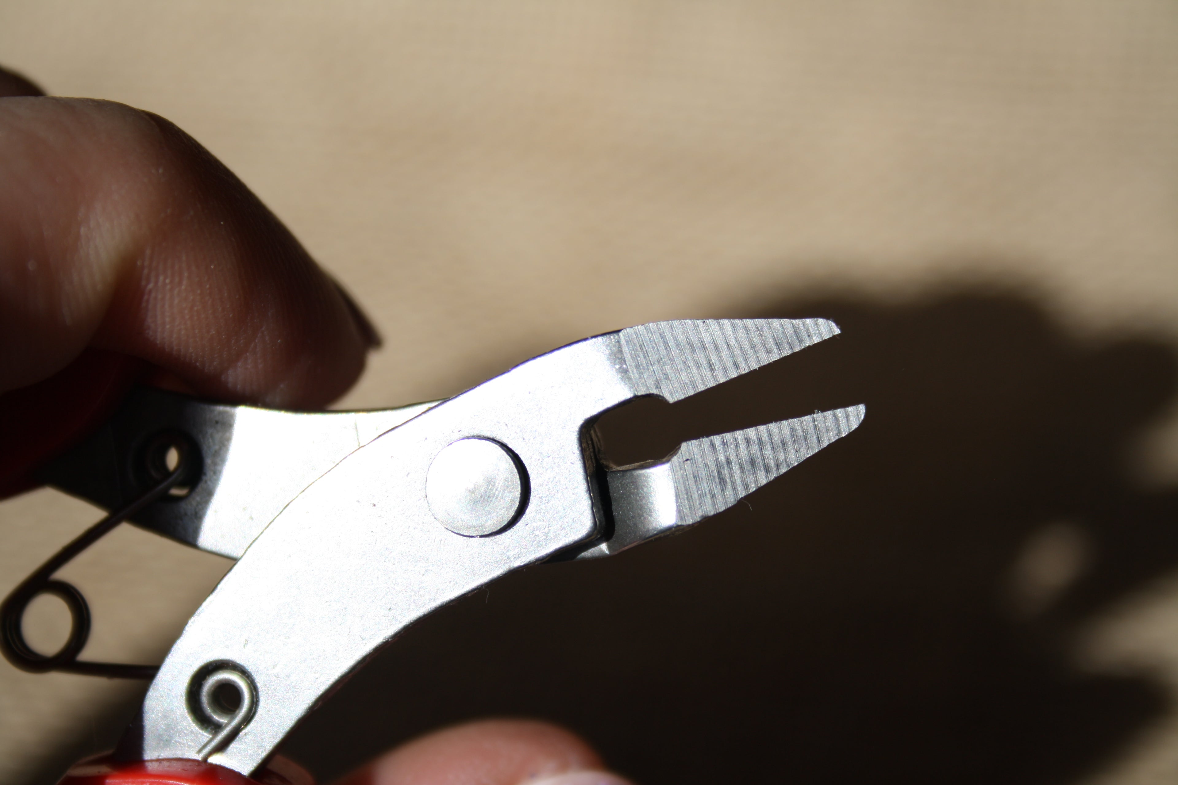 Pince Coupante de Précision – Outil pour Fils et Câbles