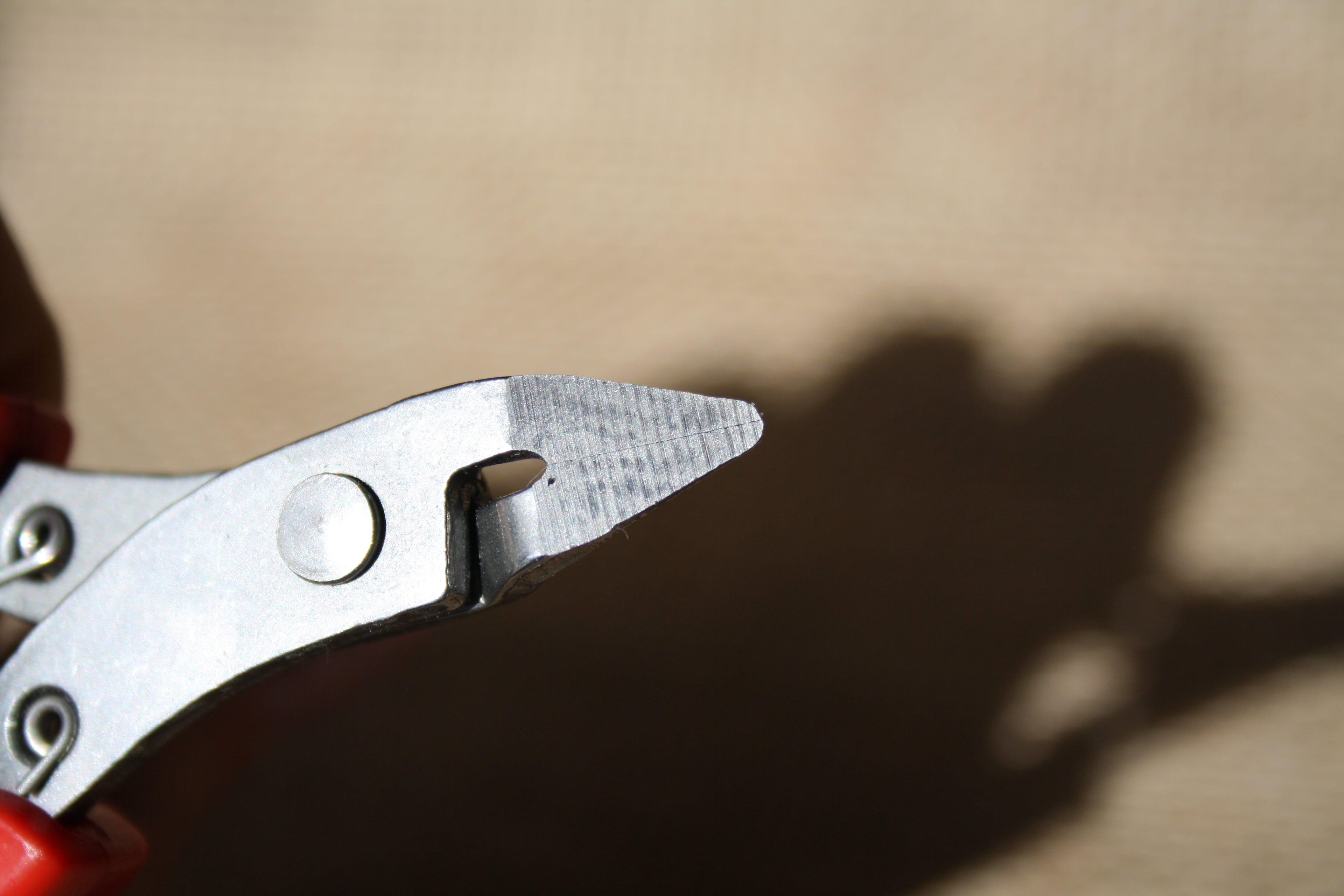 Pince Coupante de Précision – Outil pour Fils et Câbles