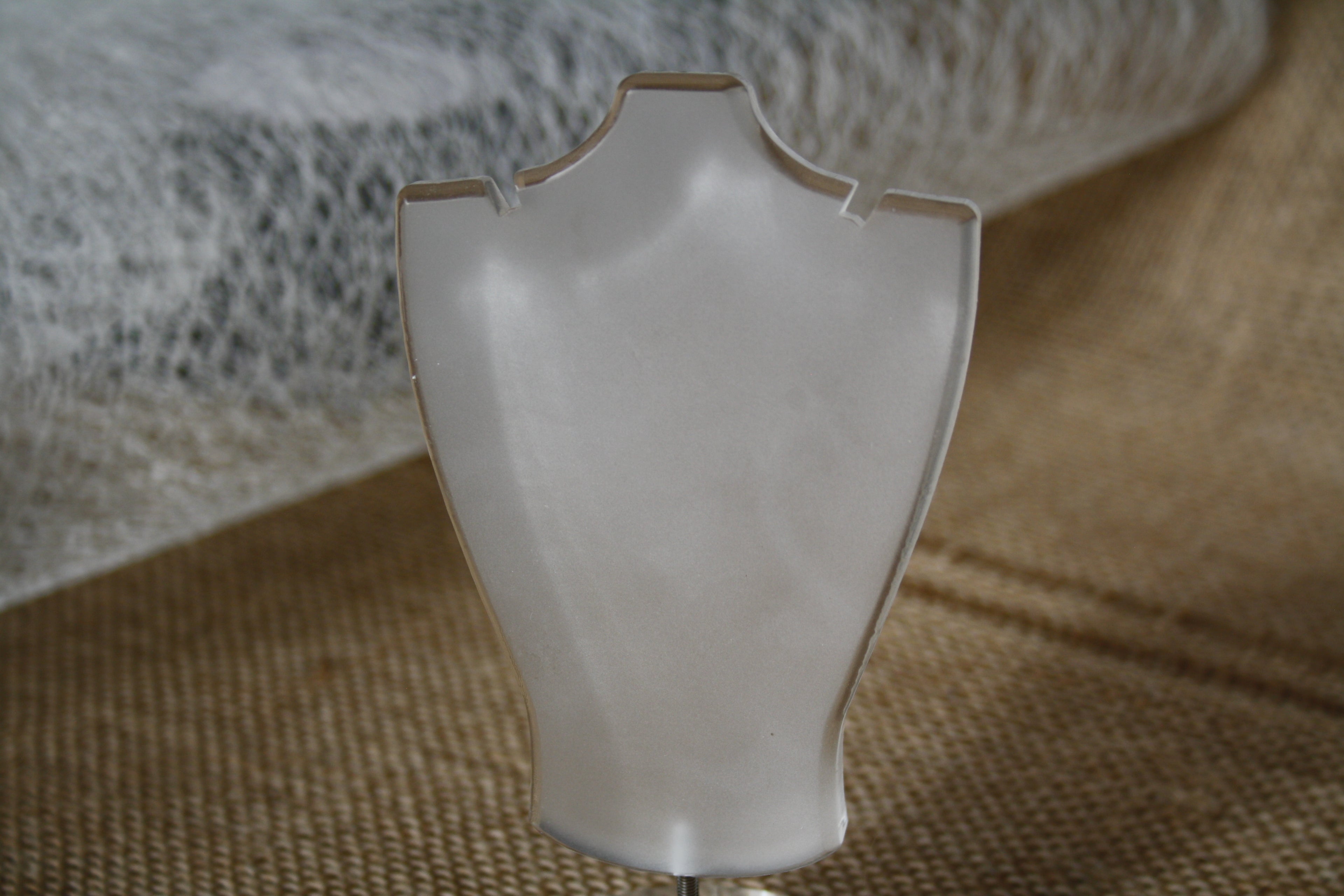 Présentoir à Pendentif en Plexiglass - Support Bijoux Professionnel