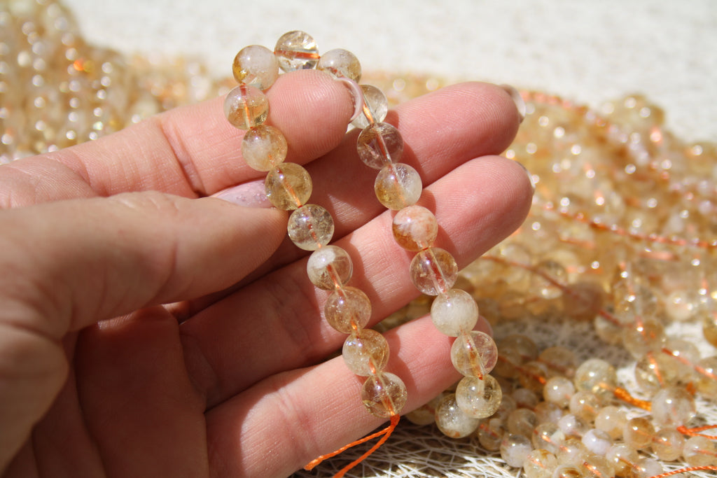Citrine claire Naturelle – Lignes de Perles Rondes 4 mm, 6 mm et 8 mm