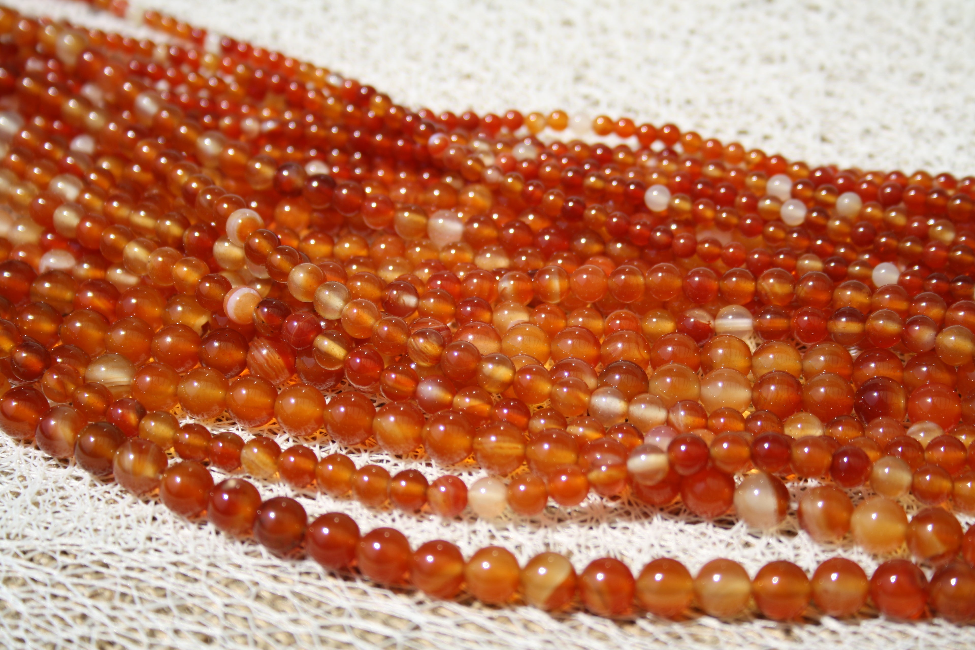Cornaline mix couleur Naturelle – Lignes de Perles Rondes 4 mm, 6 mm et 8 mm