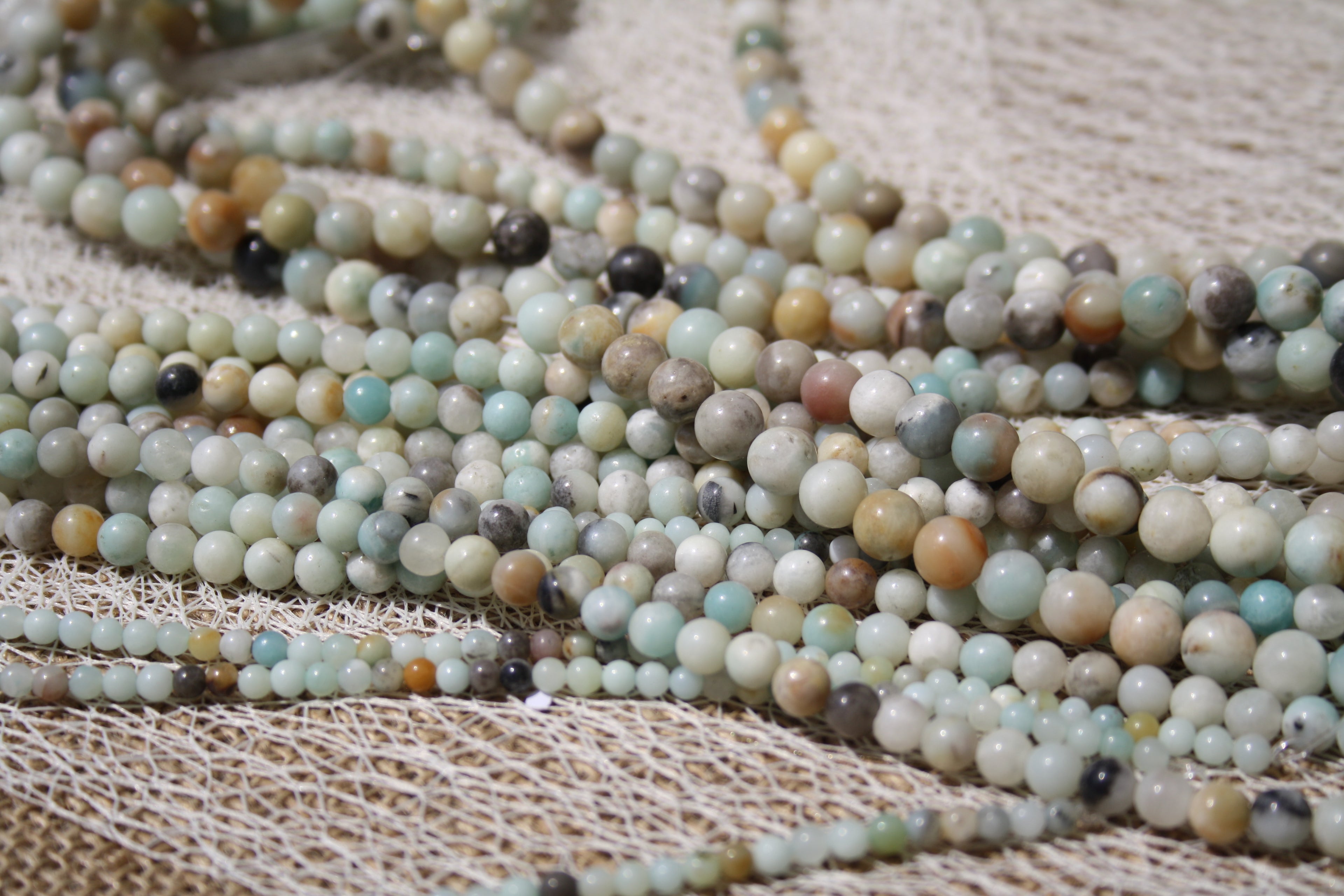 Amazonite mix couleur Naturelle – Lignes de Perles Rondes 4 mm, 6 mm et 8 mm