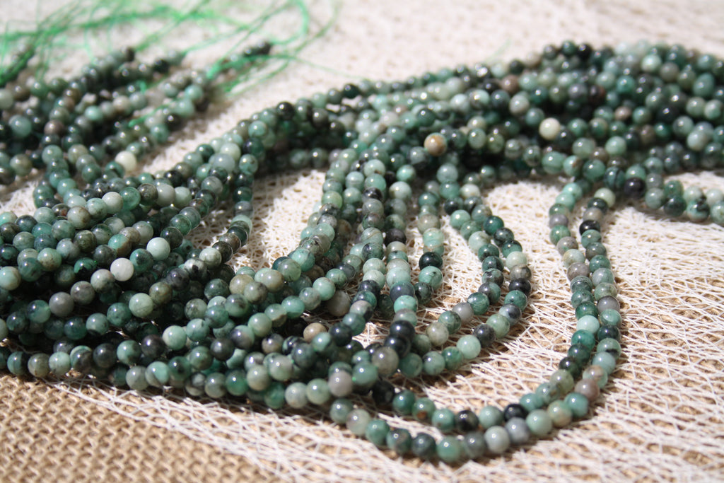Emeraude Naturelle – Lignes de Perles Rondes 5 mm