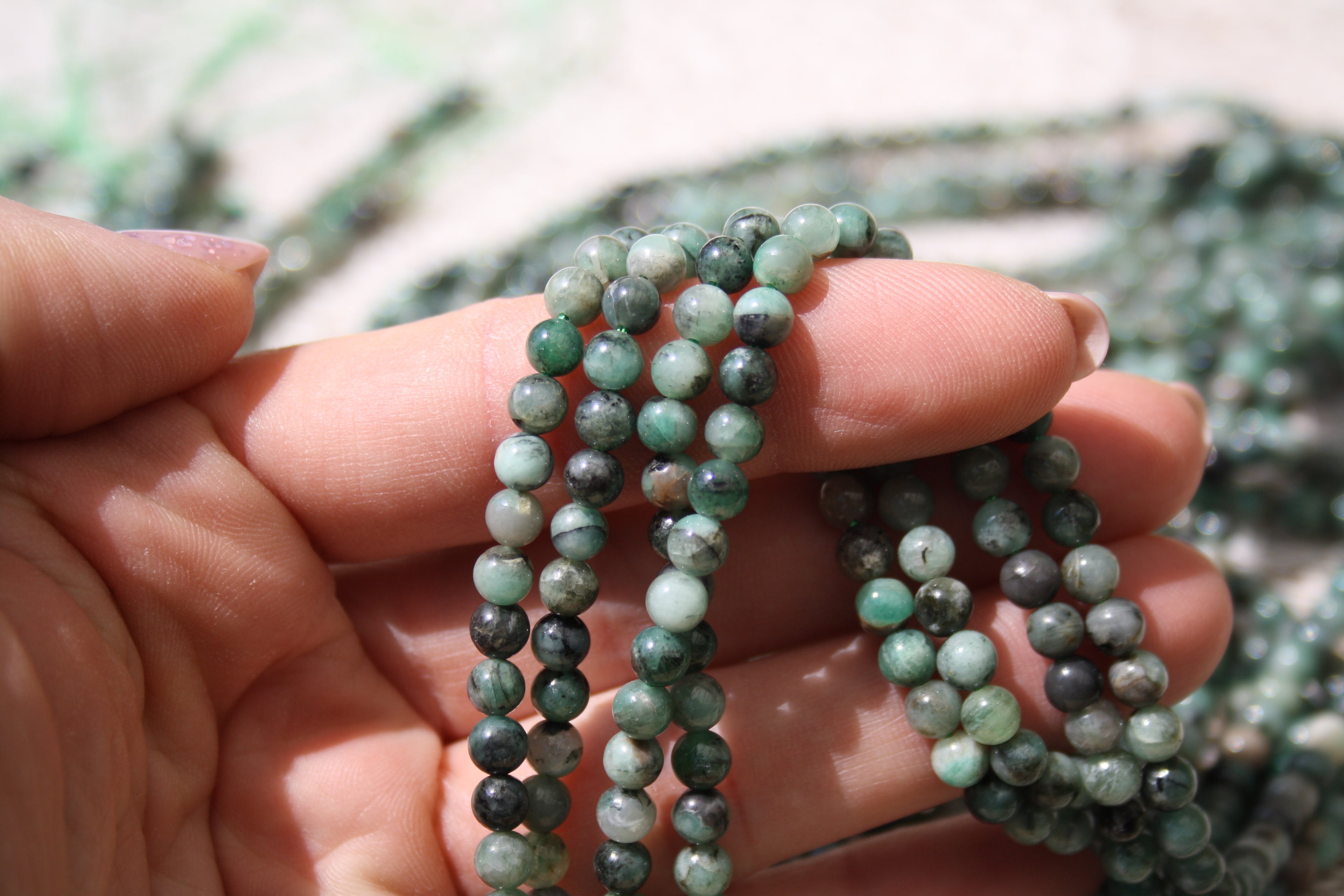 Emeraude Naturelle – Lignes de Perles Rondes 5 mm