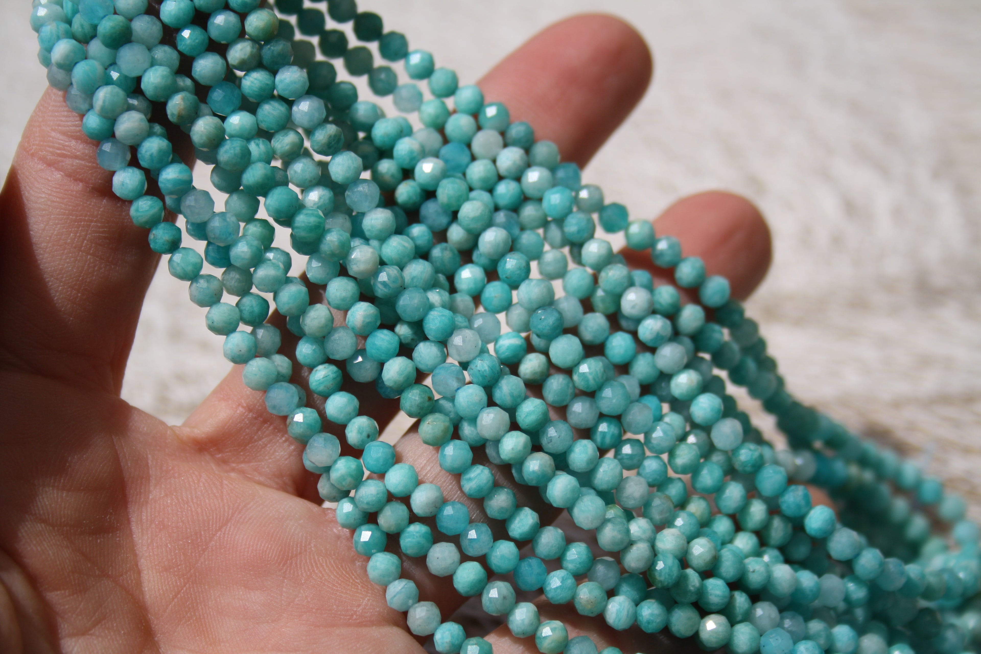 Amazonite couleur Naturelle – Lignes de Perles Facettes