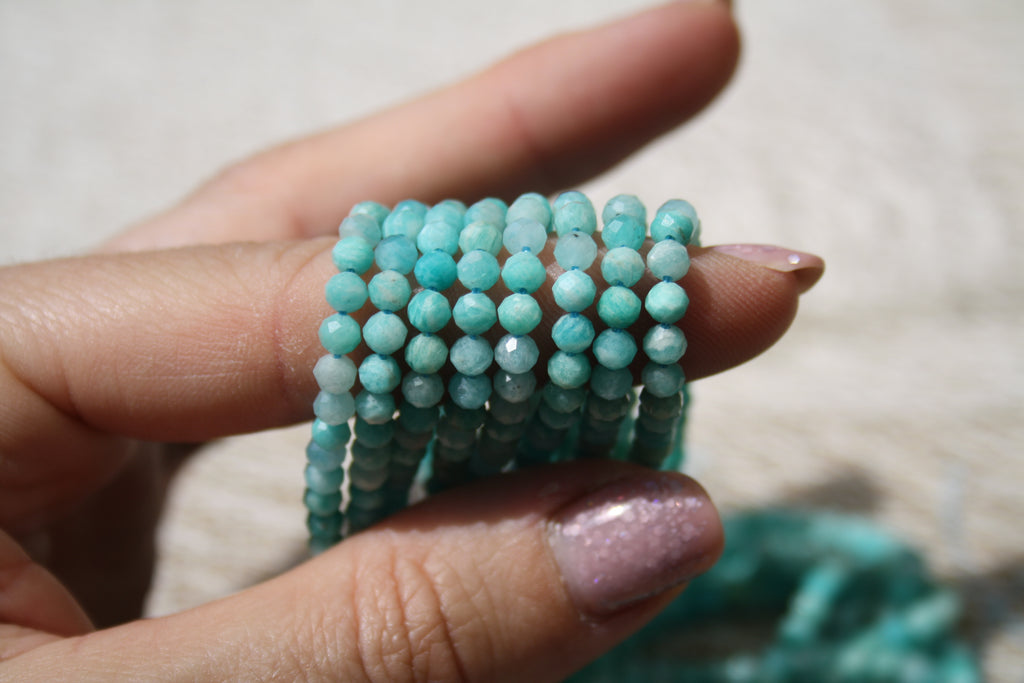 Amazonite couleur Naturelle – Lignes de Perles Facettes