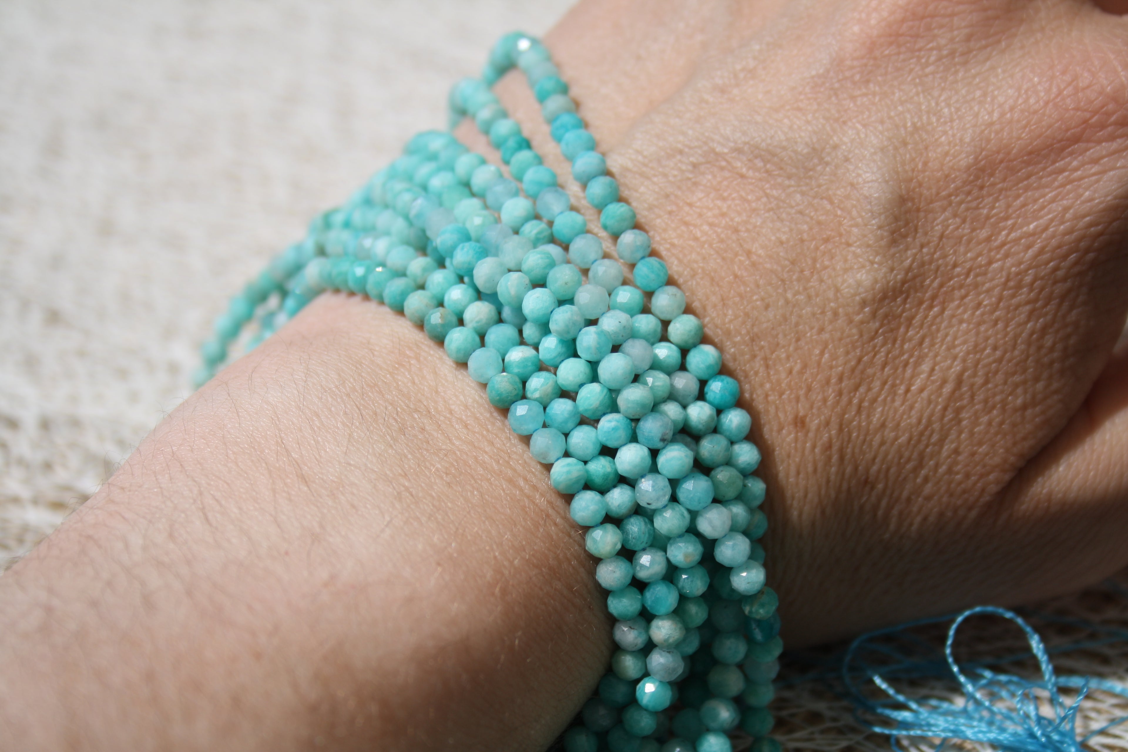 Amazonite couleur Naturelle – Lignes de Perles Facettes