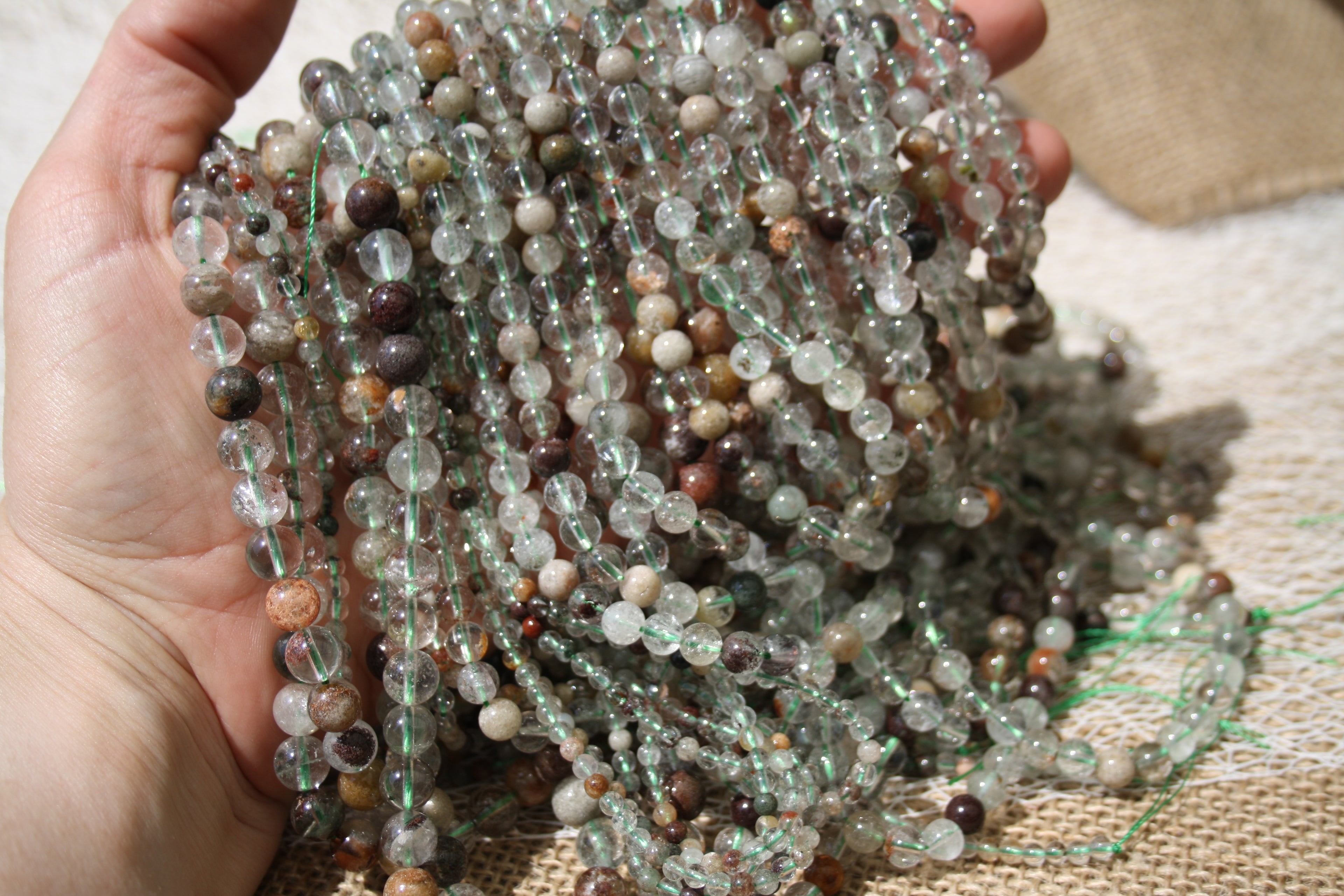 Quartz lodolite Naturel– Lignes de Perles Rondes 6 mm et 8 mm