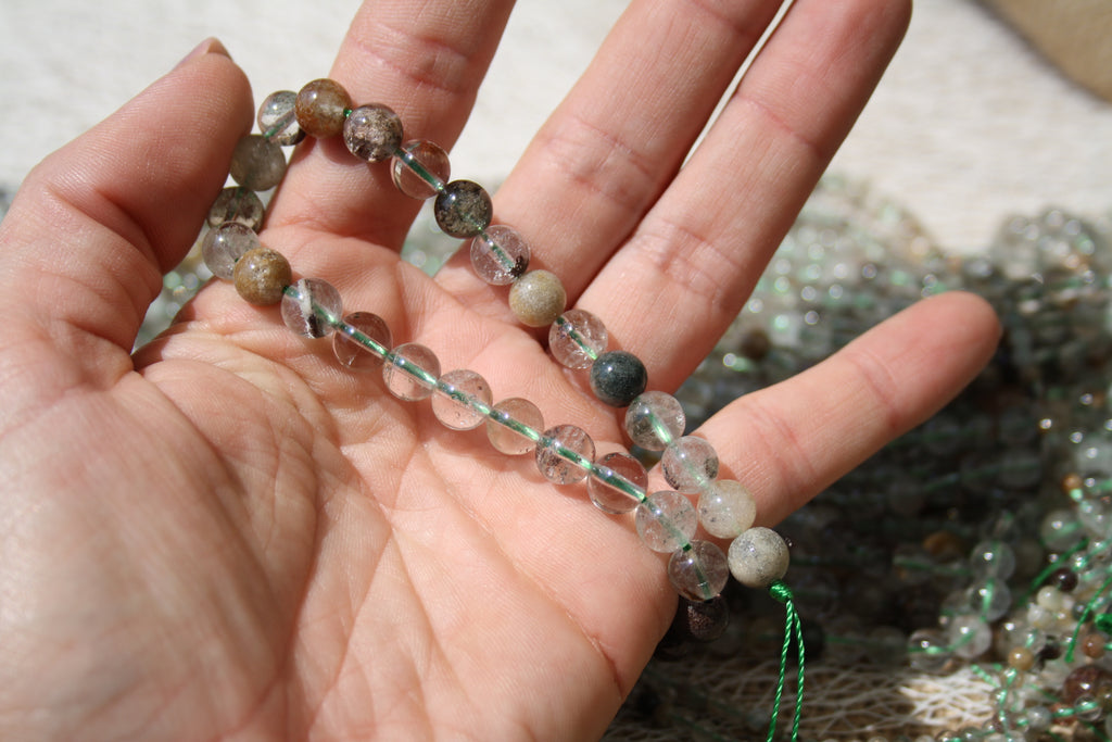 Quartz lodolite Naturel– Lignes de Perles Rondes 6 mm et 8 mm