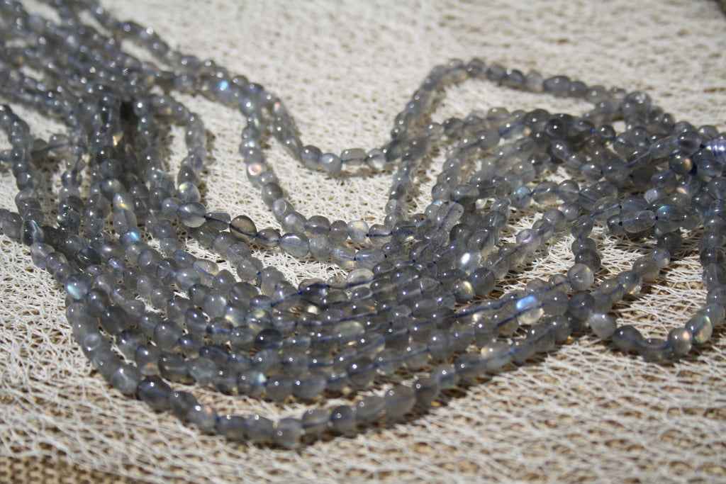 Labradorite Naturelle – Lignes de Perles Nuggets